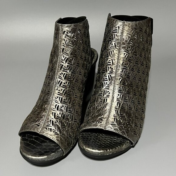 Reaction Kenneth Cole Open Toe Block Heel - Picture 3 of 6